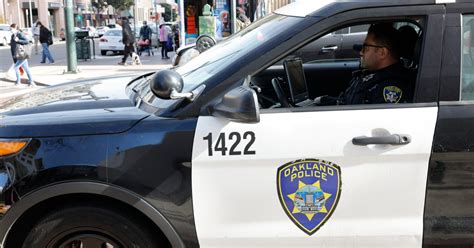 Oakland police union blasts mayor after city's 911 system experiences delays